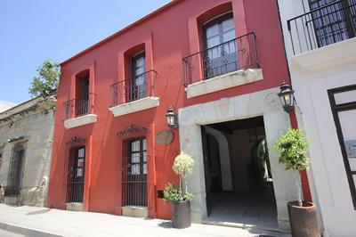Hotel De La Parra