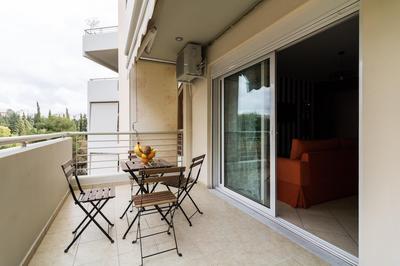 Athenian Stylish 2 Bdrm Apartment