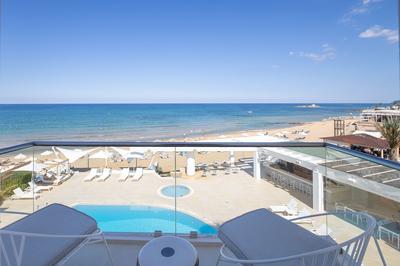 Akrogiali Beach Hotel Apartments