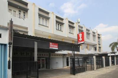 OYO 1448 Kartini Residence Syariah