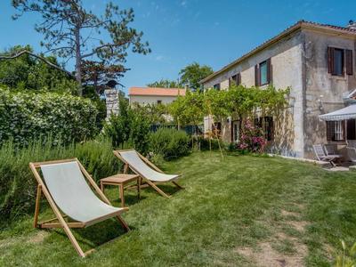 Holiday Home in Osor Near Sandy Beach