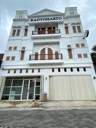 Hotel Radyoharto