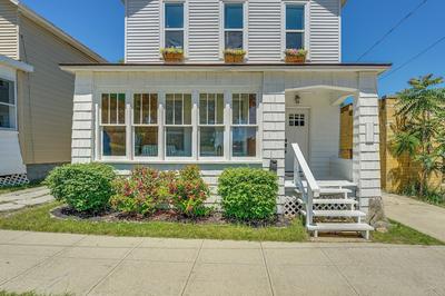 Family-friendly Home: Walk to Manistee Riverwalk!