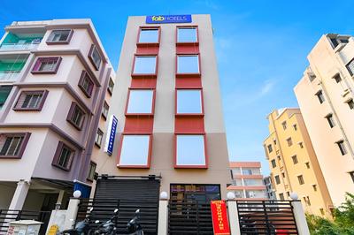 Fabhotel The Sunshine Residency