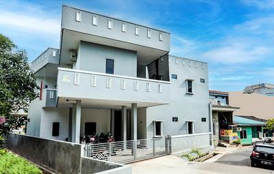 OYO 92524 D'cost Homestay
