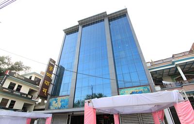 OYO 14615 Aastha Krishna Dham