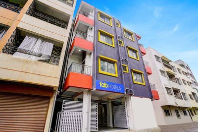 Fabhotel Bizstay Executive