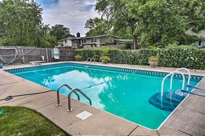 Spacious Family Glenwood Estates Home w/ Hot Tub!
