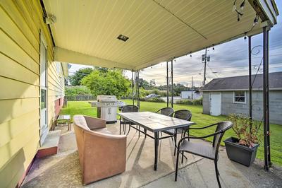 Albany Home w/ Fenced Yard & Patio - Pets Welcome!
