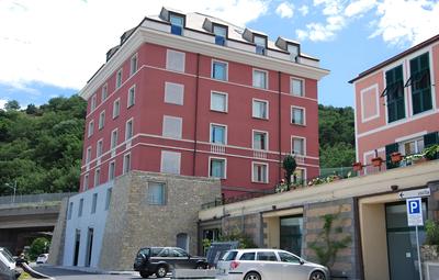 Sea Art Hotel
