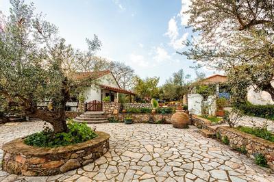 Fairytale Blue-chranoi Seaside Retreats Up to 8ppl