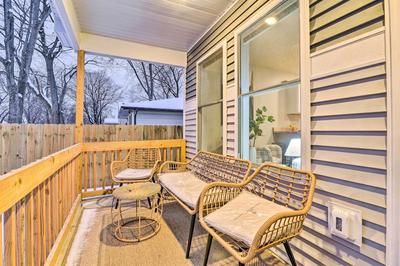 Stylish Retreat w/ Yard < 5 Mi to MSU Campus