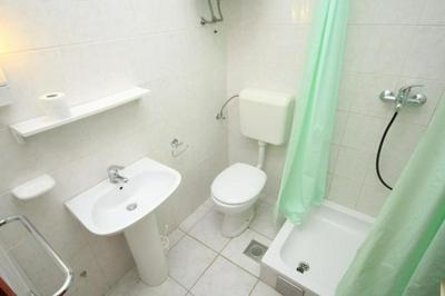 Ljilja - 10m From the sea With Parking - A2