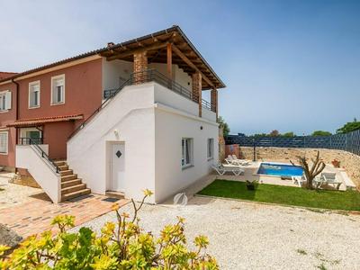 Comfortable House With Private Swimming Pool