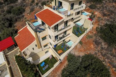 Blue Horizon Apartments