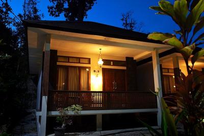 Green Tropical Village Hotel & Resort