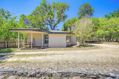 Bandera Carriage House w/ Medina River Access!