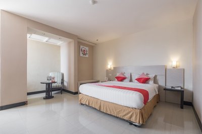 OYO 1081 Allson City Hotel Makassar