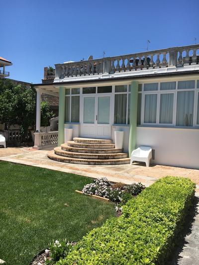 Secret Garden - Suites & Apartments