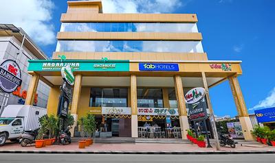 Fabhotel Aroma'S House