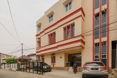 RedDoorz Syariah near Palembang Square Mall 3