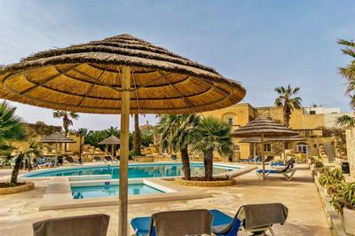Villagg Tal-fanal - 4bdr