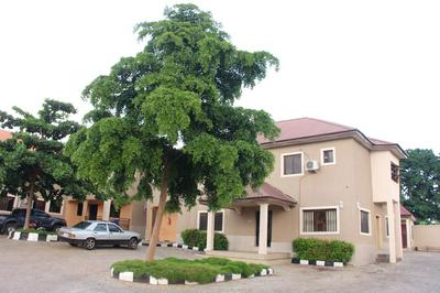 Lily Grand Hotel Lokoja