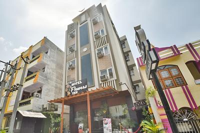 Hotel Flowers Inn