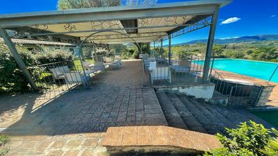 Very Pretty Spoleto Poolside, Jacuzzi, Gardens No01