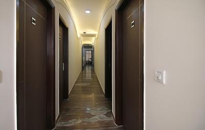 OYO 393 Hotel RK Grand Inn
