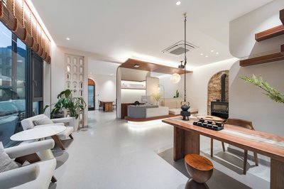 Bright Moon Valley Smart Hotel