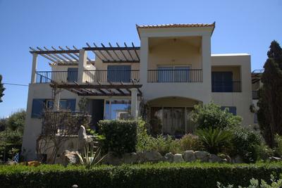2 Bedroom Apartment on Beach Elias Lower