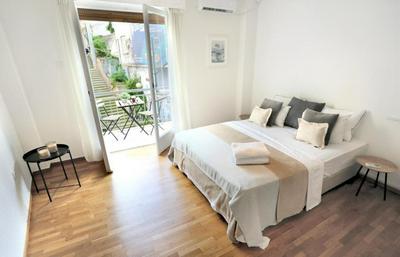 Filoenia In Center of Athens