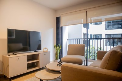w Magnificent 2BR w/ Balcony in Miraflores