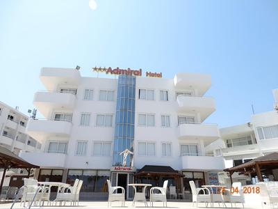 Admiral Hotel