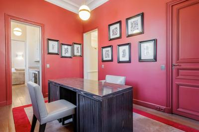 Luxury Mansion With Garden in Heart of Neuilly
