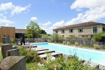 Le Domaine de Baulieu, Singuliers Hotels