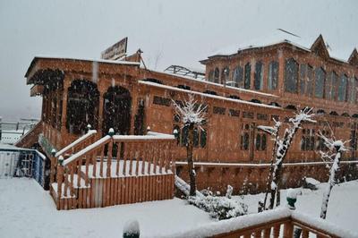 Meena Group houseboats