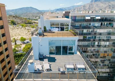 Penthouse Elegance by Bookaparadise