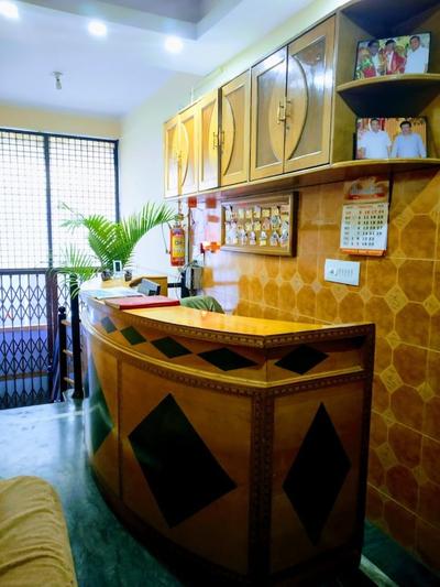 Goroomgo Kaveri Deluxe Lodge Bengaluru