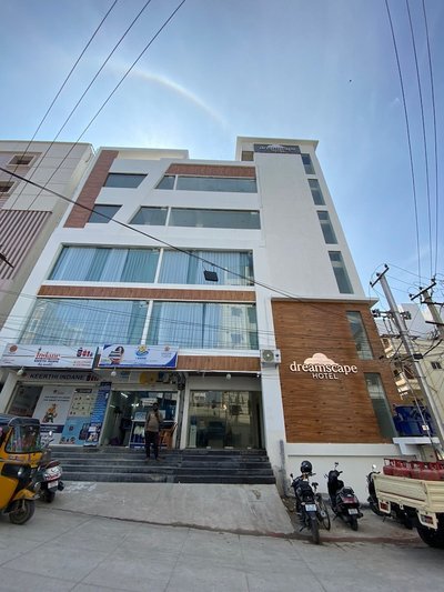 Dreamscape Hotel by Fracspace  OU Colony