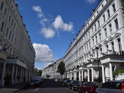 Luxury Kensington Apartment W8