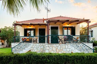 Astros Poolside Home - Summer Hideout