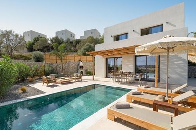 Massari Hills- Villa Nobu 4