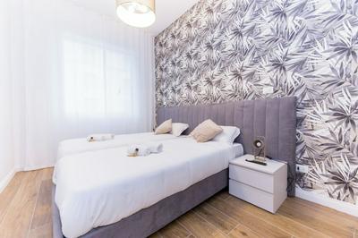 Chic apartments in Piazza Dante