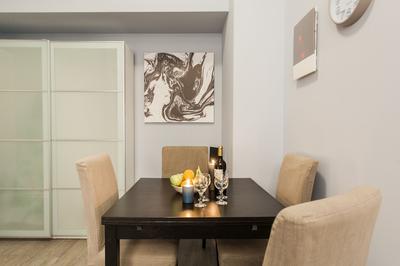 Kolonaki 2 Bedroom Apartment by Livin Urbban