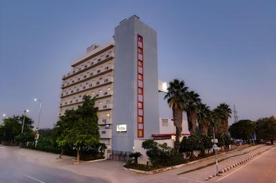 Red Fox by Lemon Tree Hotels, East Delhi