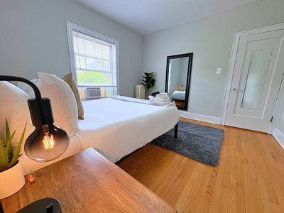 Charming 1BR in Evanston - Hinman B3