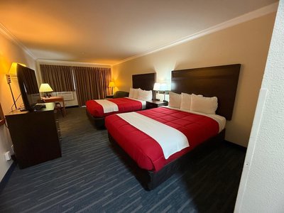 OceanShores Inn