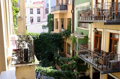 Chambers Of The Boheme - Hostel